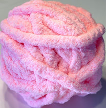 Load image into Gallery viewer, Chunky Knit Blankets