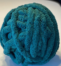 Load image into Gallery viewer, Chunky Knit Blankets