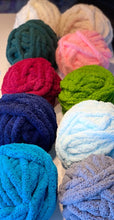 Load image into Gallery viewer, Chunky Knit Blankets
